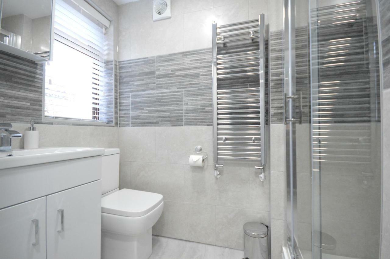 Apartment Lexicon House - 4 Bedrooms 3 Bathrooms Stoke-on-Trent